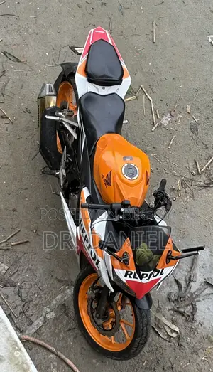 Honda CBR 2019 Yellow