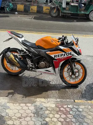 Honda CBR 2019 Yellow