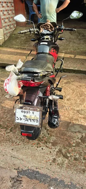হিরো ইগনিটর ২০২২ ব্ল্যাক