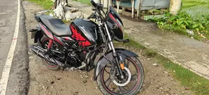 হিরো ইগনিটর ২০২২ ব্ল্যাক