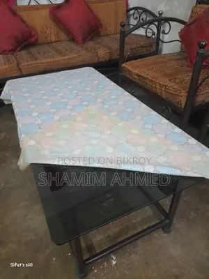 Beautiful Design Iron Sofa Set and Glass-Top Center Table for Sale
