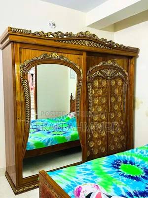 লাক্সারি আলমিরা