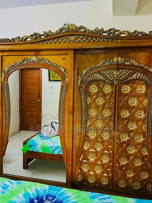 লাক্সারি আলমিরা