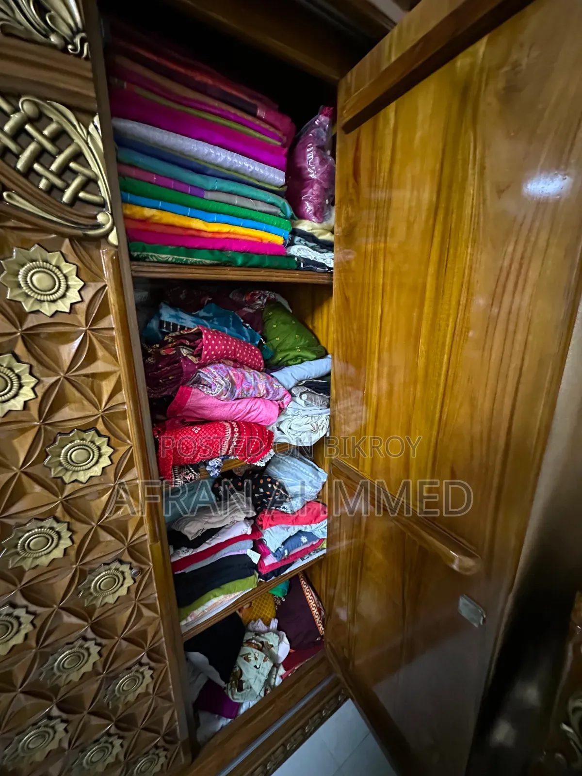 লাক্সারি আলমিরা