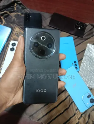 New Vivo iQOO Z10 256 GB Black