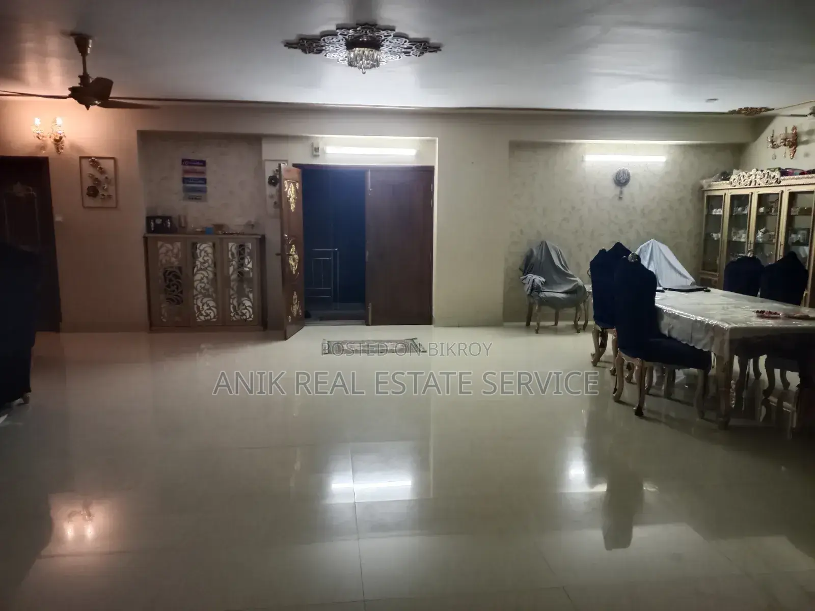 Commercial 3500 SQFT Office Gym Daycare Rent Corner Banani