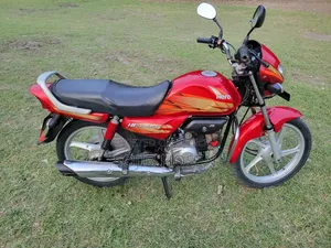 হিরো এইচএফ ডিলাক্স ২০১৮ লাল