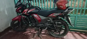টিভিএস স্ট্রাইকার ১২৫ ২০১৮ ব্ল্যাক