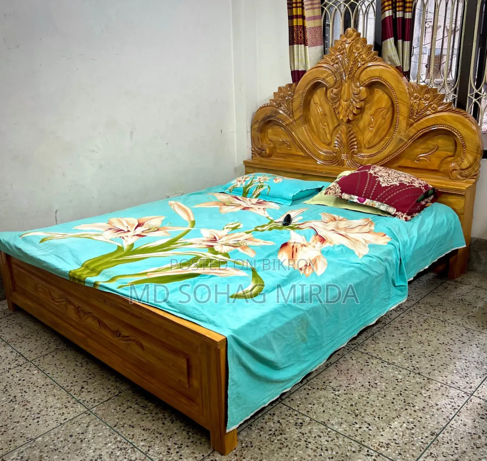 সেগুন কাঠের সেমি বক্স খাট ৬/৭ ফিট।