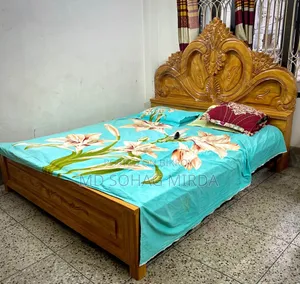 সেগুন কাঠের সেমি বক্স খাট ৬/৭ ফিট।