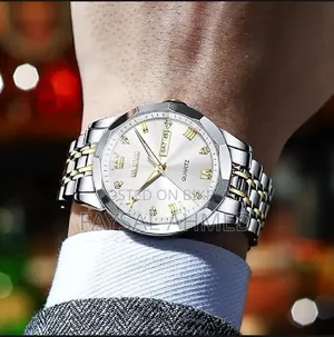Luxury Diamond Dial Waterproof Stainless Steel Strap Men Wristwatch