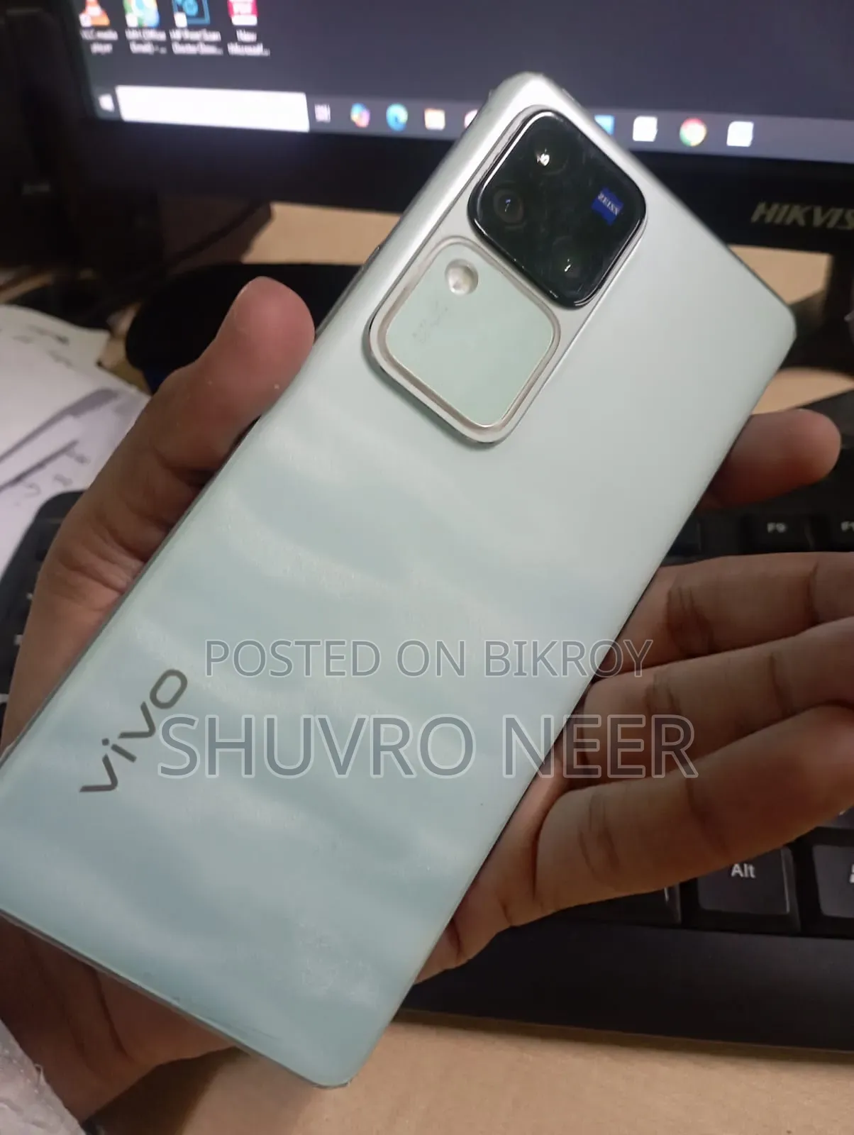 ভিভো ভি৩০ প্রো ২৫৬ জিবি