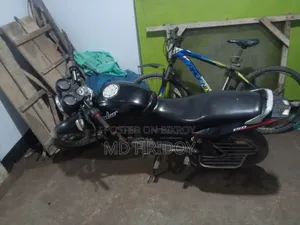 বাজাজ পালসার ১৮০ ২০০২ ব্ল্যাক