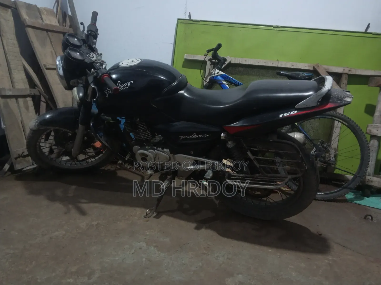 Bajaj Pulsar 180 2002 Black