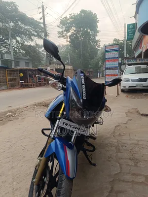 TVS Apache RTR 160 2V 2022 Blue