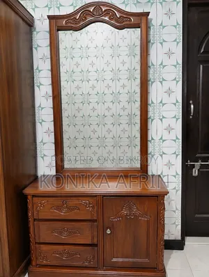 কাঠের ড্রেসিং টেবিল + বড় আয়না