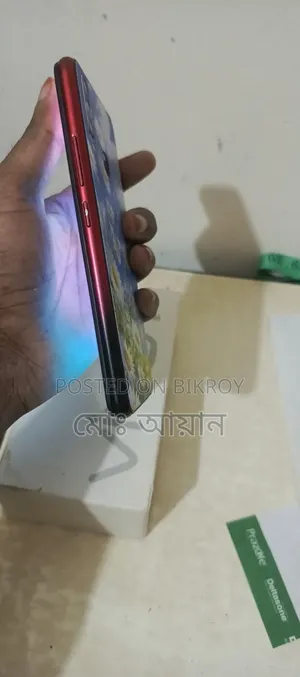 Vivo Y17 128 GB Red