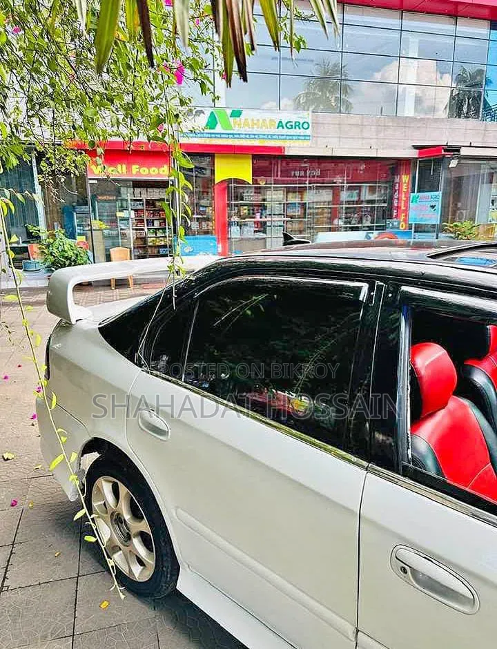 নতুন হোন্ডা সিভিক ১৯৯৮ সাদা