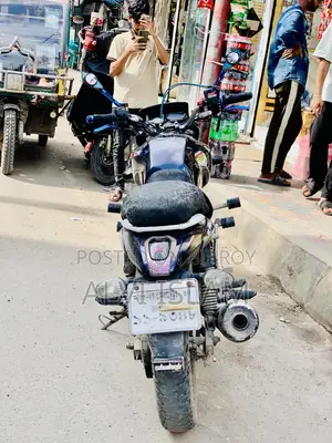 বাাজাজ ভি১৫ ২০১৭ ব্ল্যাক