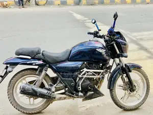 বাাজাজ ভি১৫ ২০১৭ ব্ল্যাক