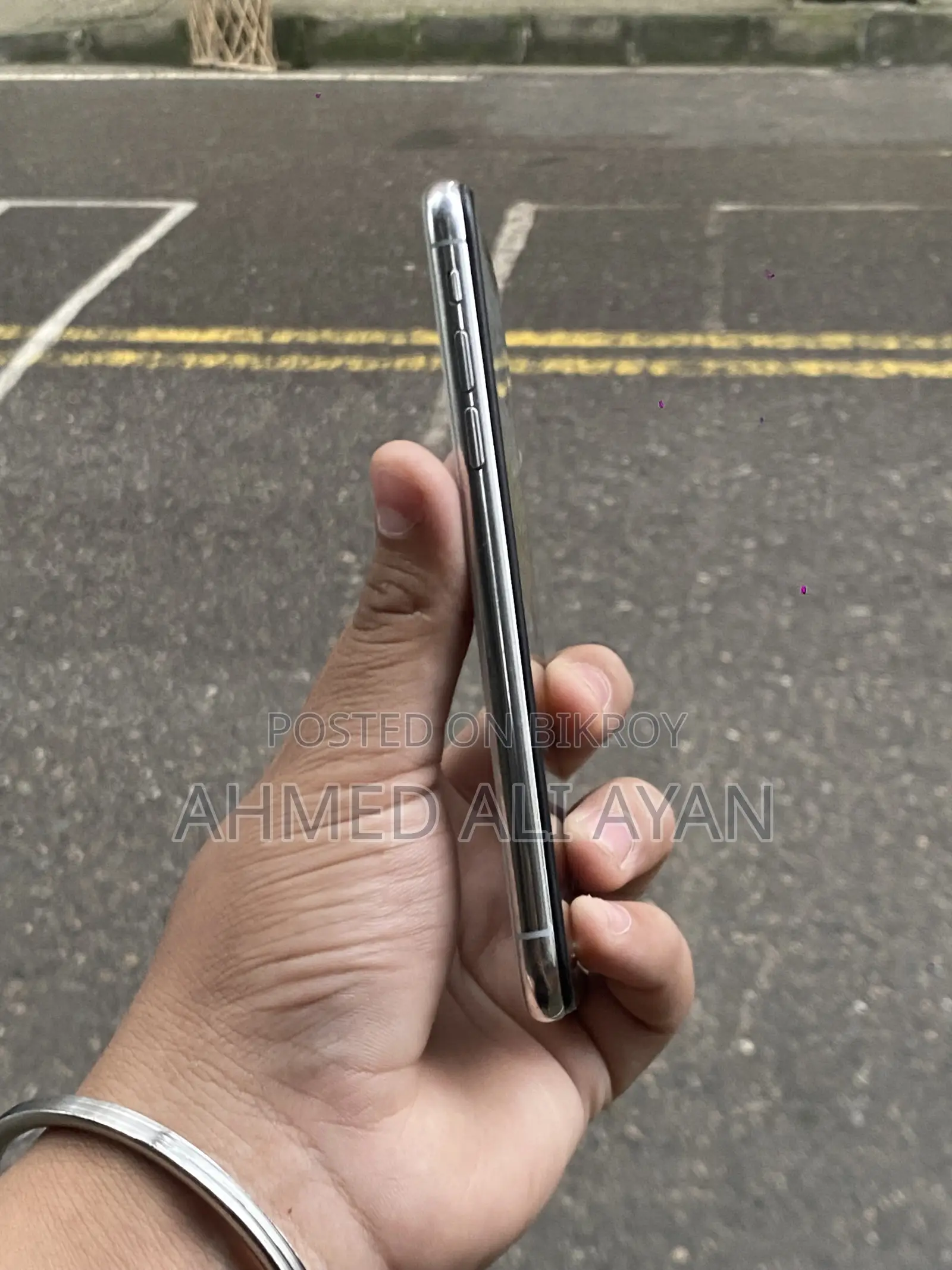 Apple iPhone XS 64 GB White