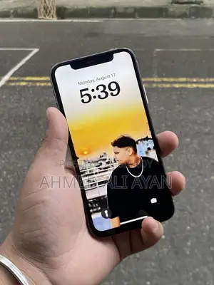 Apple iPhone XS 64 GB White