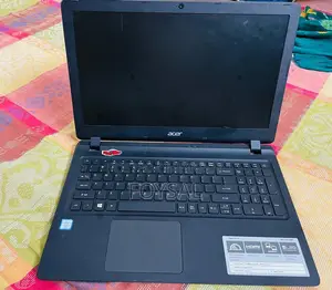 Laptop Acer Aspire ES1-572 4GB Intel Core i3 HDD 1TB