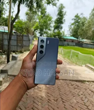 টেকনো ক্যামন ৪০ প্রো ৪জি ২৫৬ জিবি গ্রে