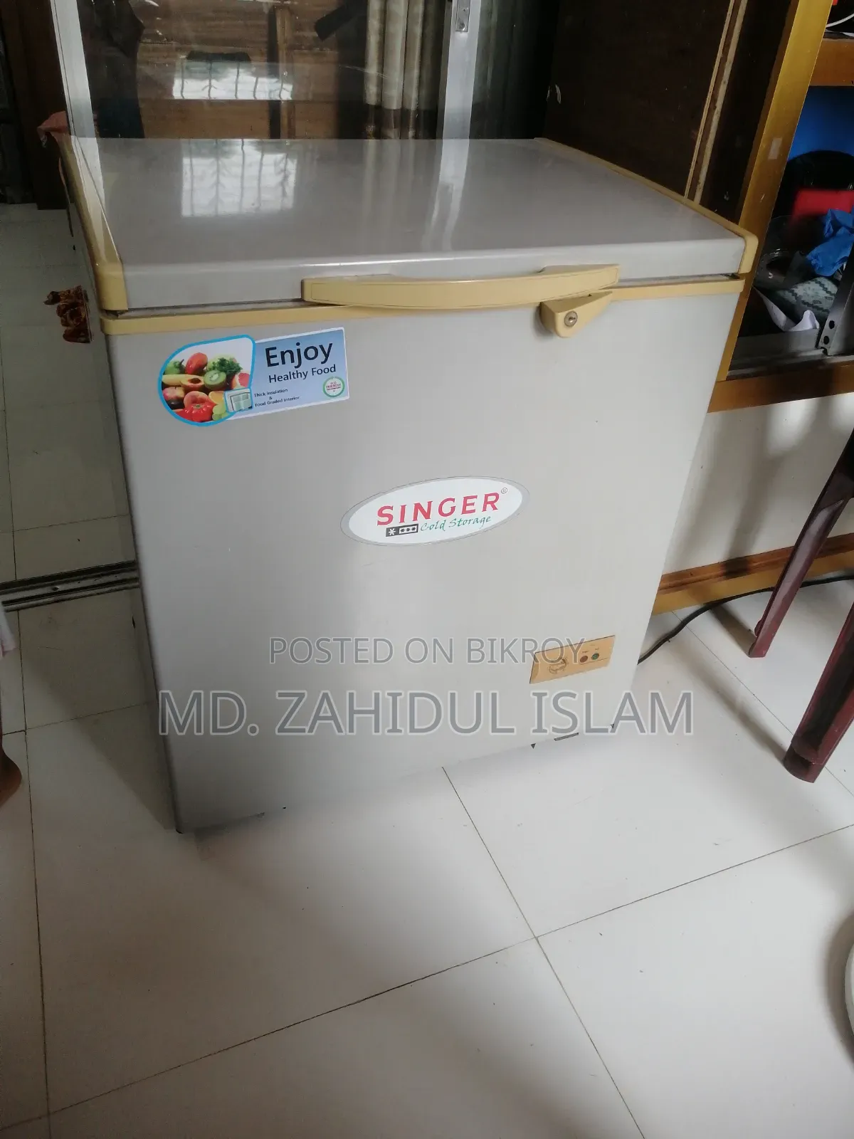 Singer Deep Fridge