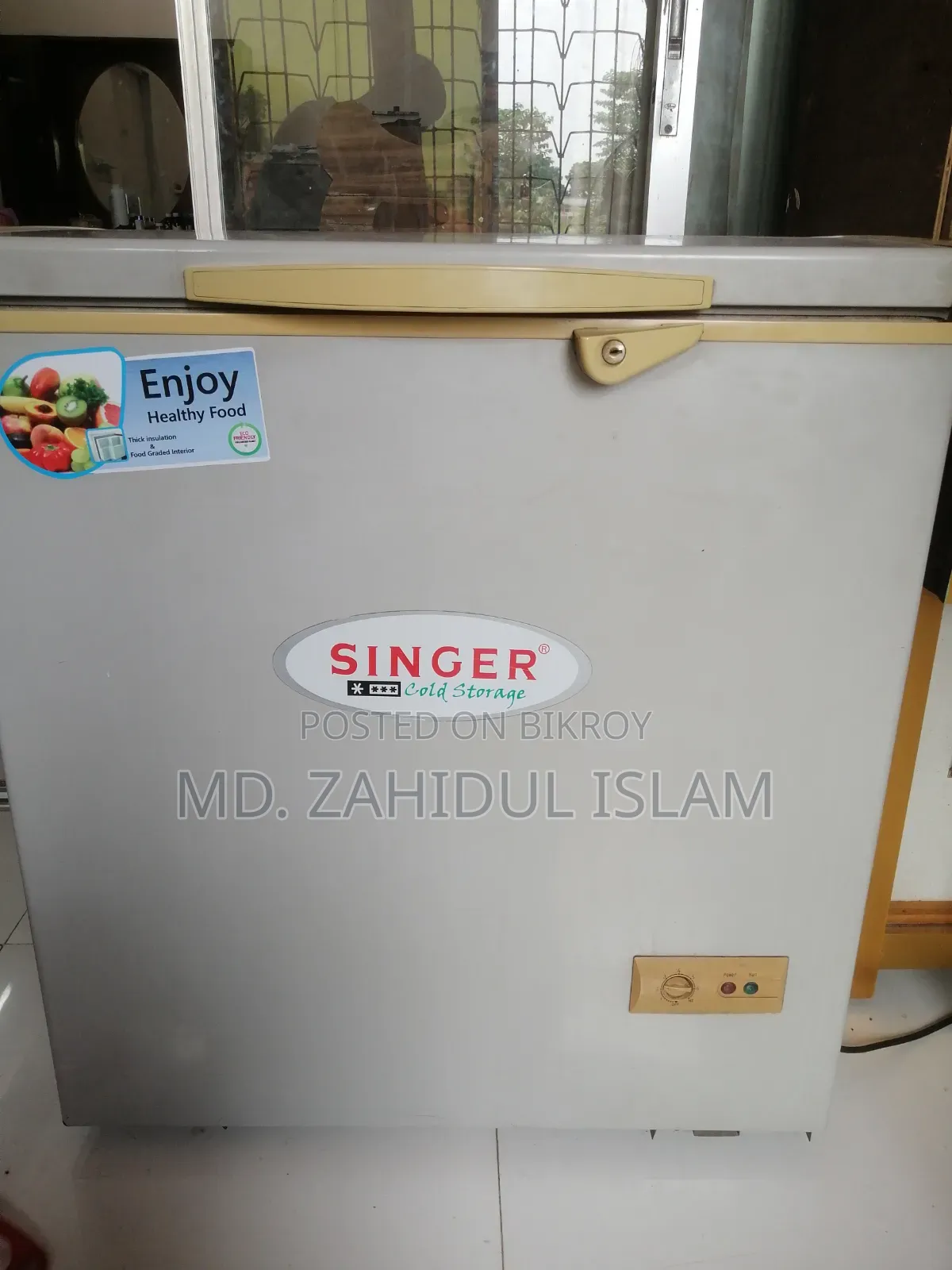 Singer Deep Fridge