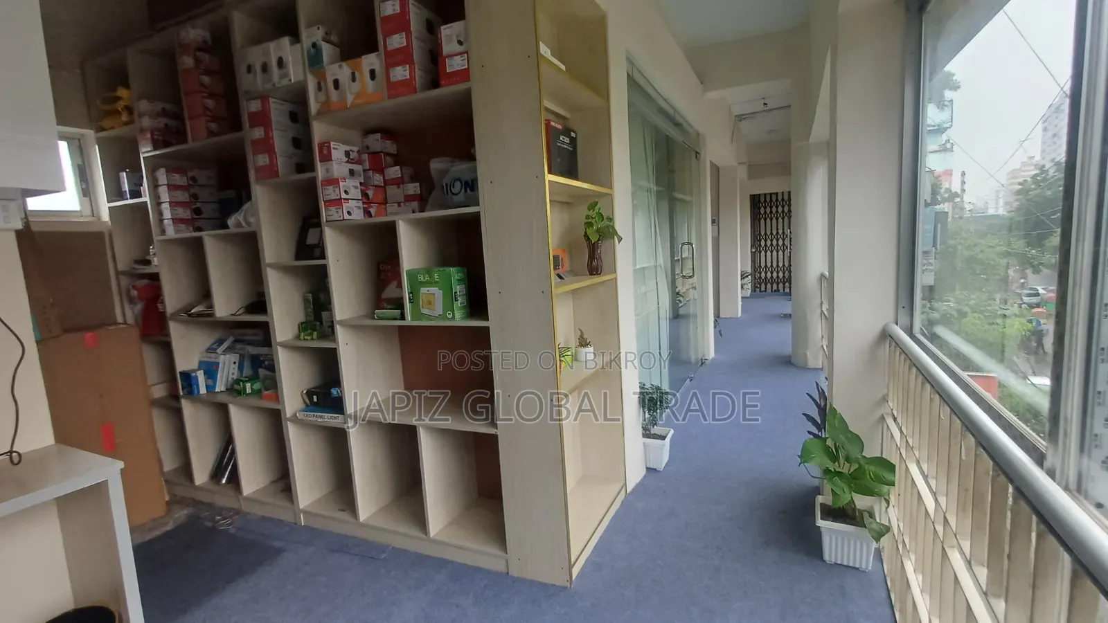 শ্যামলী রিং রোডে অফিস স্পেস ভাড়া, সম্পূর্ণ ফার্নিশড অফিস।