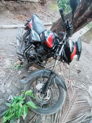 বাজাজ ডিসকভার ১২৫ ২০১৯ কালো