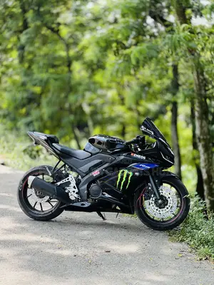 নতুন ইয়ামাহা আর১৫ ভি৩ ২০১৯ ব্ল্যাক