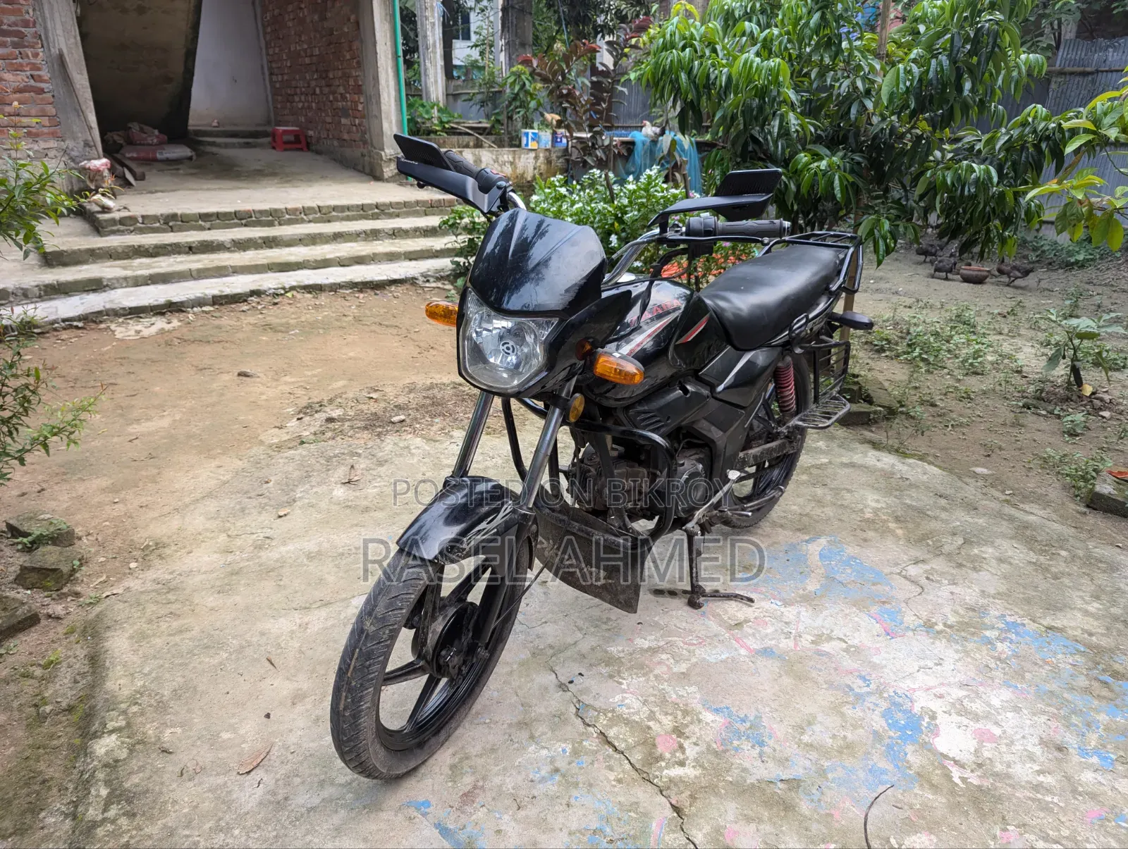 মোটরসাইকেল ২০১৬ কালো