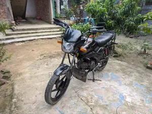 মোটরসাইকেল ২০১৬ কালো