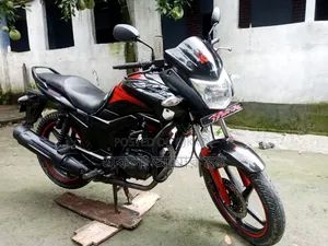 Hero Hunk 2011 Black