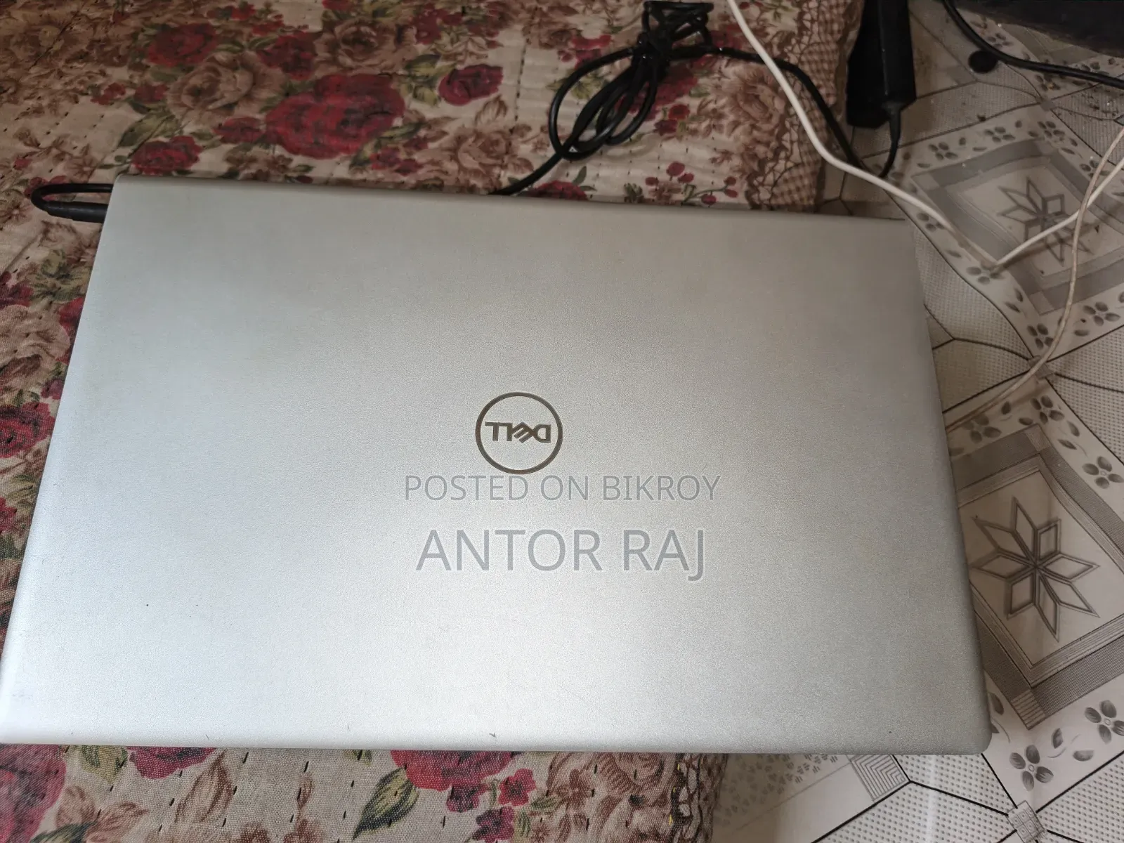 Laptop Dell Inspiron 15 3000 4GB Intel Core i3 HDD+SSD 1T