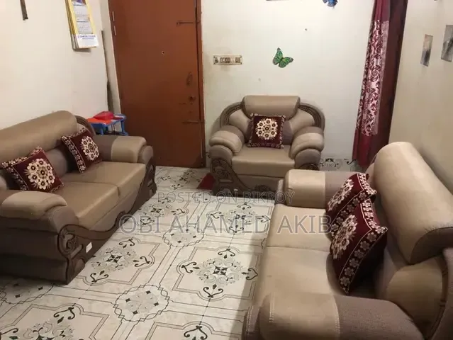 Sofa With Center Table for Sale