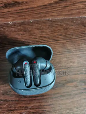 ব্লুটুথ ইয়ারফোন