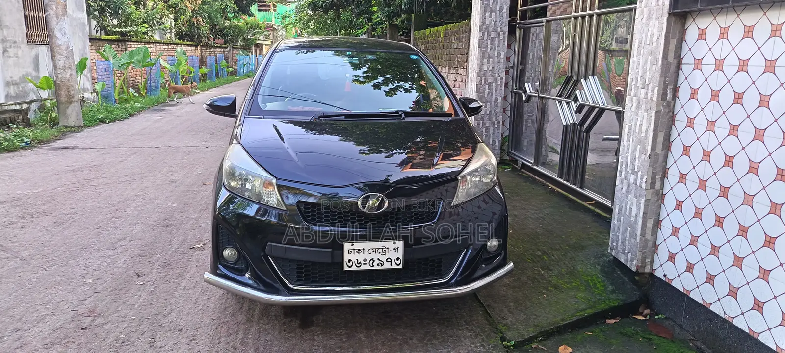 Toyota Vitz 2012 Black