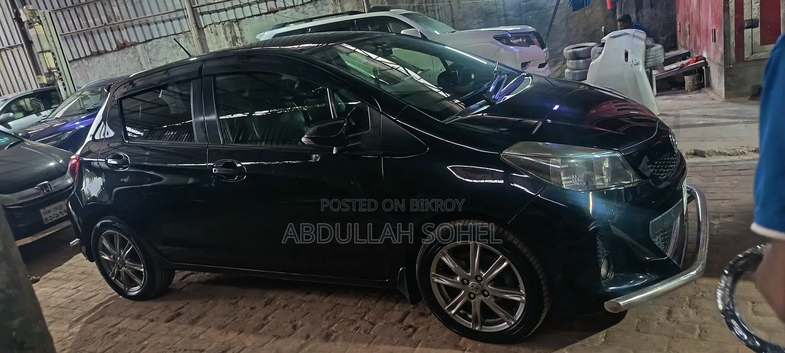 Toyota Vitz 2012 Black