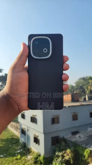 iQOO Z10 256 GB White