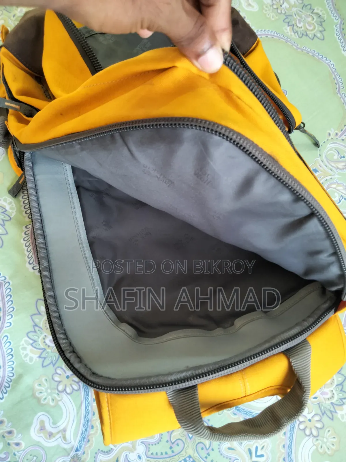 ডে ট্যুর ও ভ্রমনের উপযোগী ব্যাগ