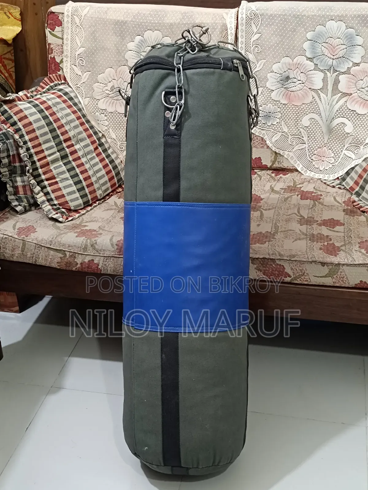 Premium Heavy-Duty Punching Bag / Boxing Bag , Fully Filled