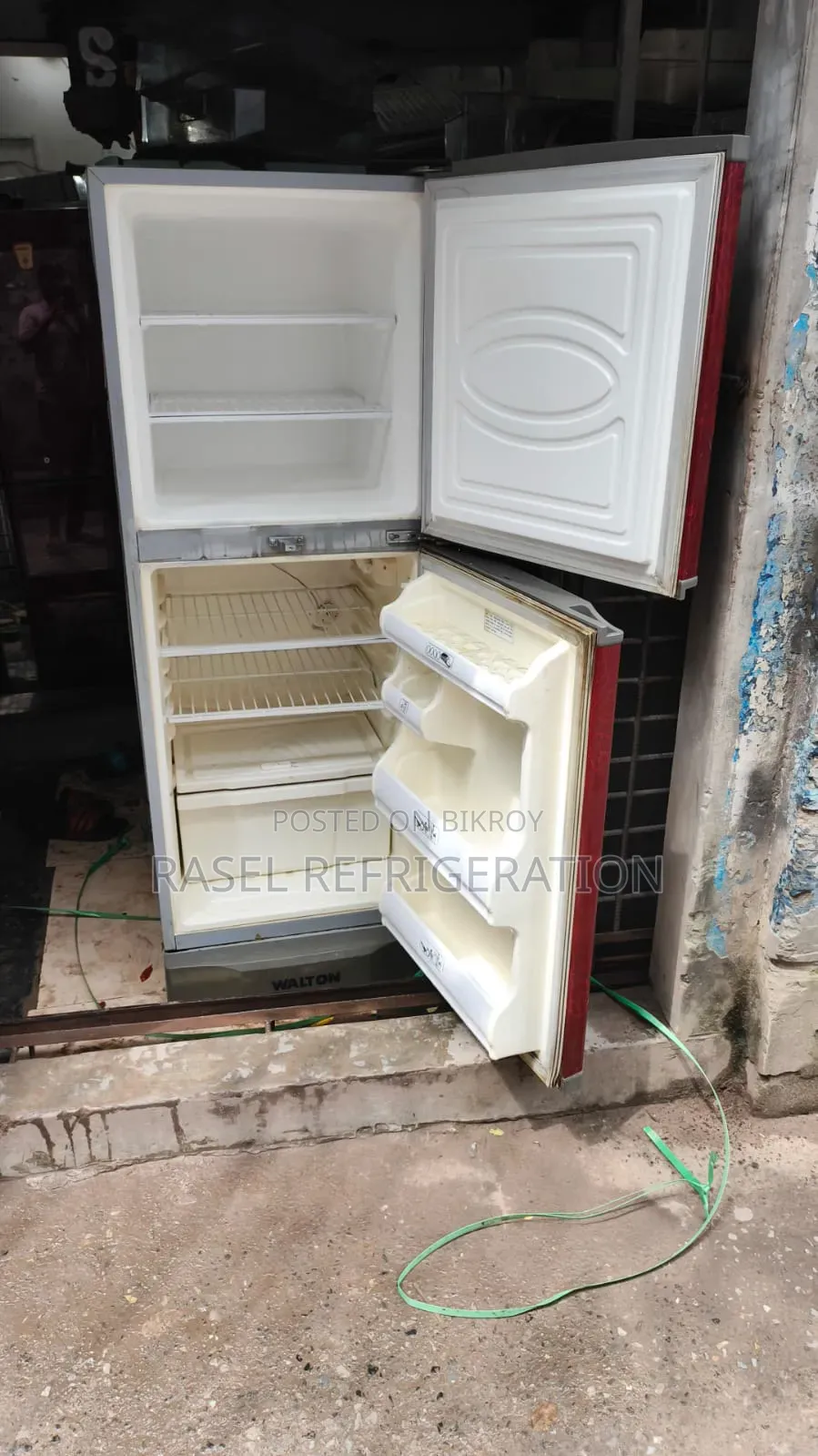 ৩১৬ লিটার রানিং ওয়ালটোন ফিরিজ বিক্রি করা হবে।