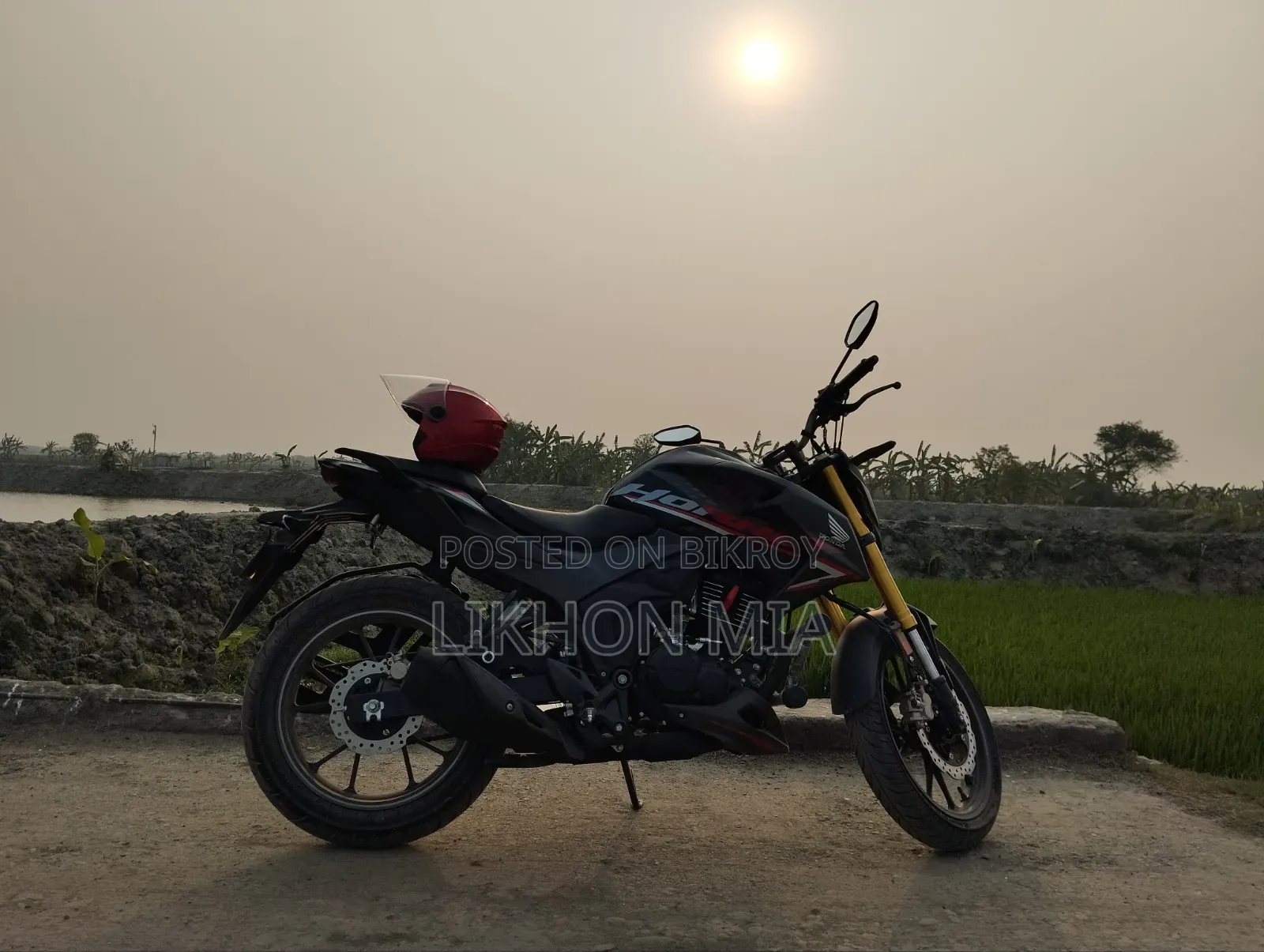 Honda Hornet 2.0 2026 Black