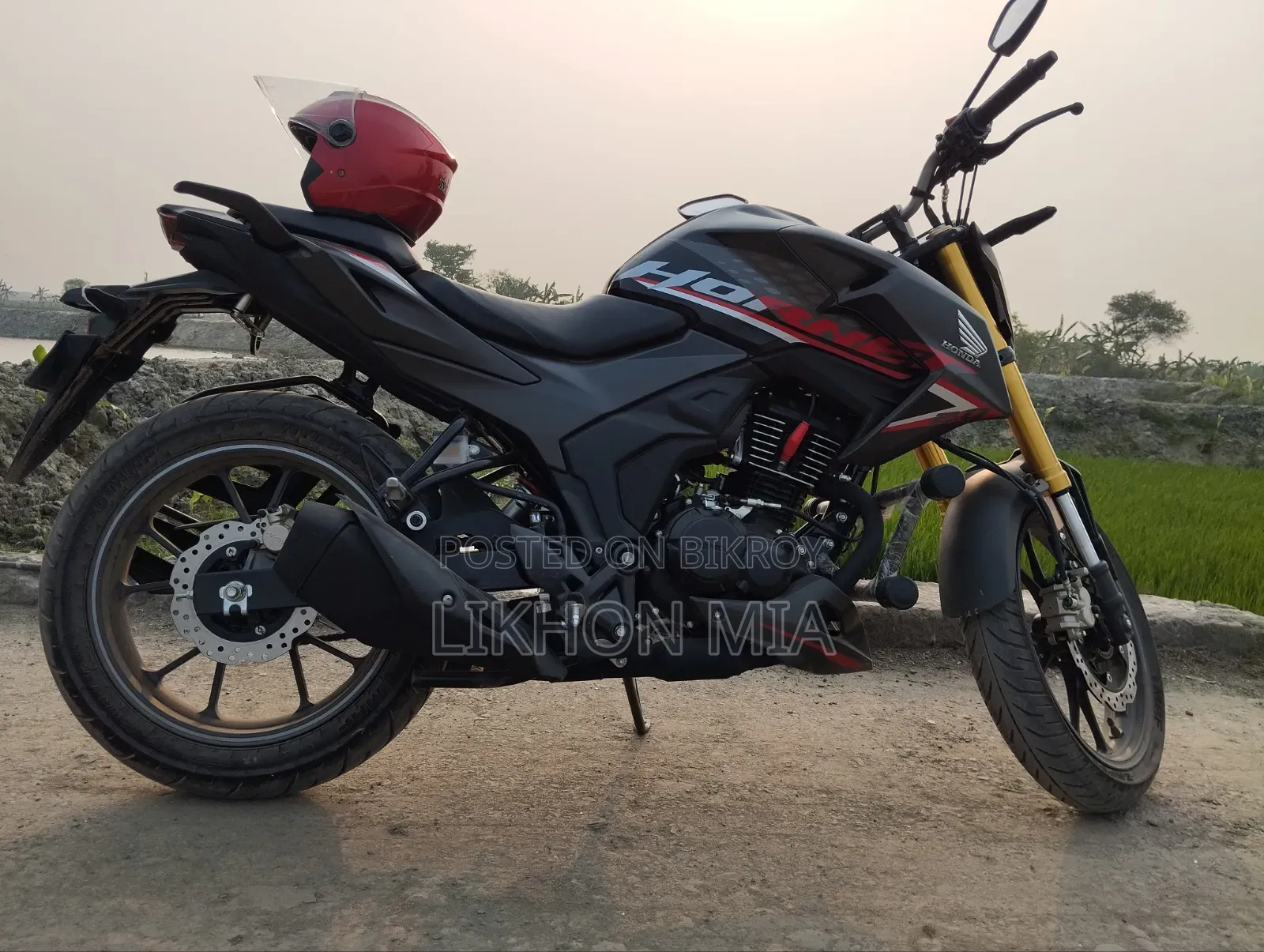 Honda Hornet 2.0 2026 Black