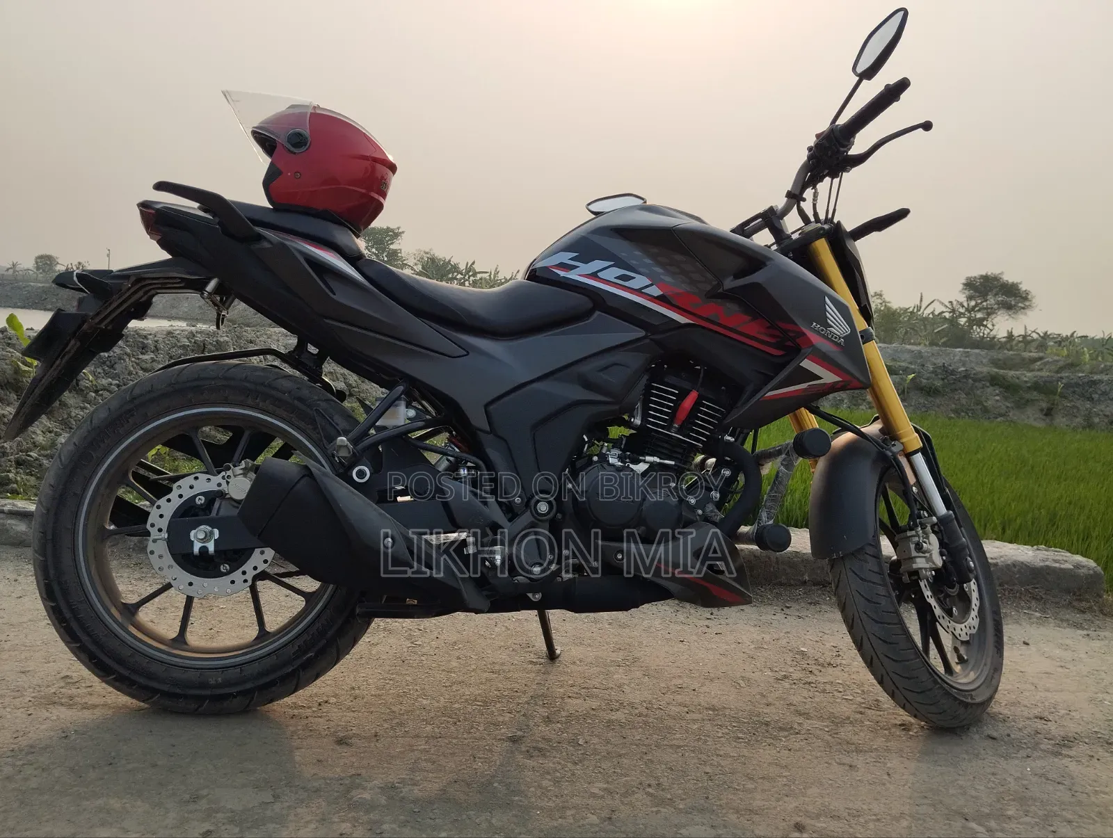 Honda Hornet 2.0 2026 Black