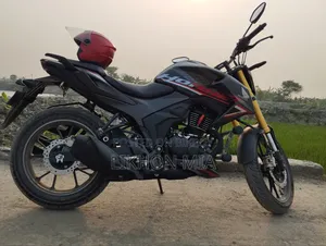Honda Hornet 2.0 2026 Black