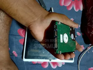 ল্যাপটপ এক্সেসরিজ